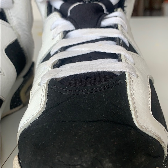 Jordan 6 Oreos - Picture 6 of 9